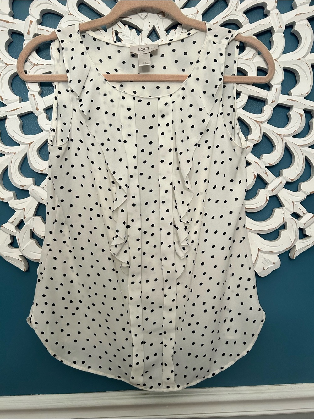 LOFT White Sleeveless Polka Dot Ruffle Camisole